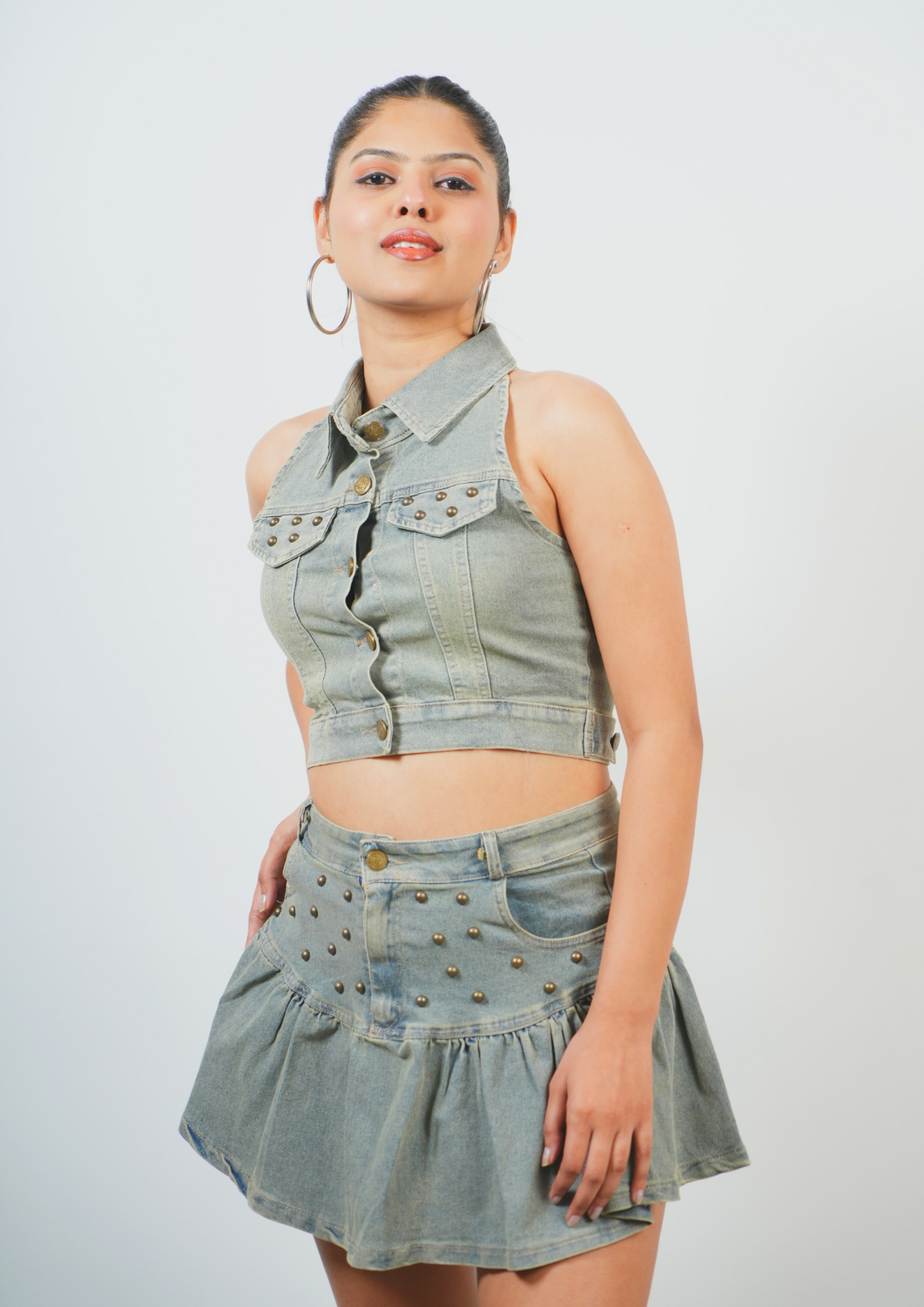 Bold and Stylish Denim Two-Piece Dress with a Waist-Cinching Belt