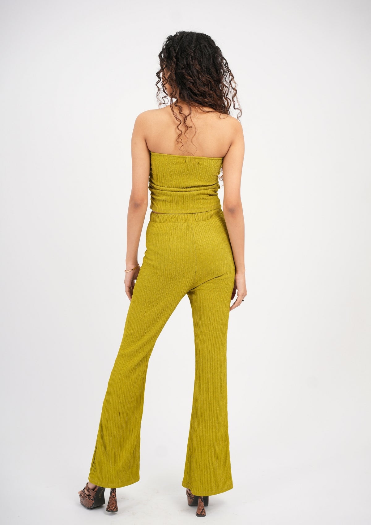 Chic and stylish tube-less coord set