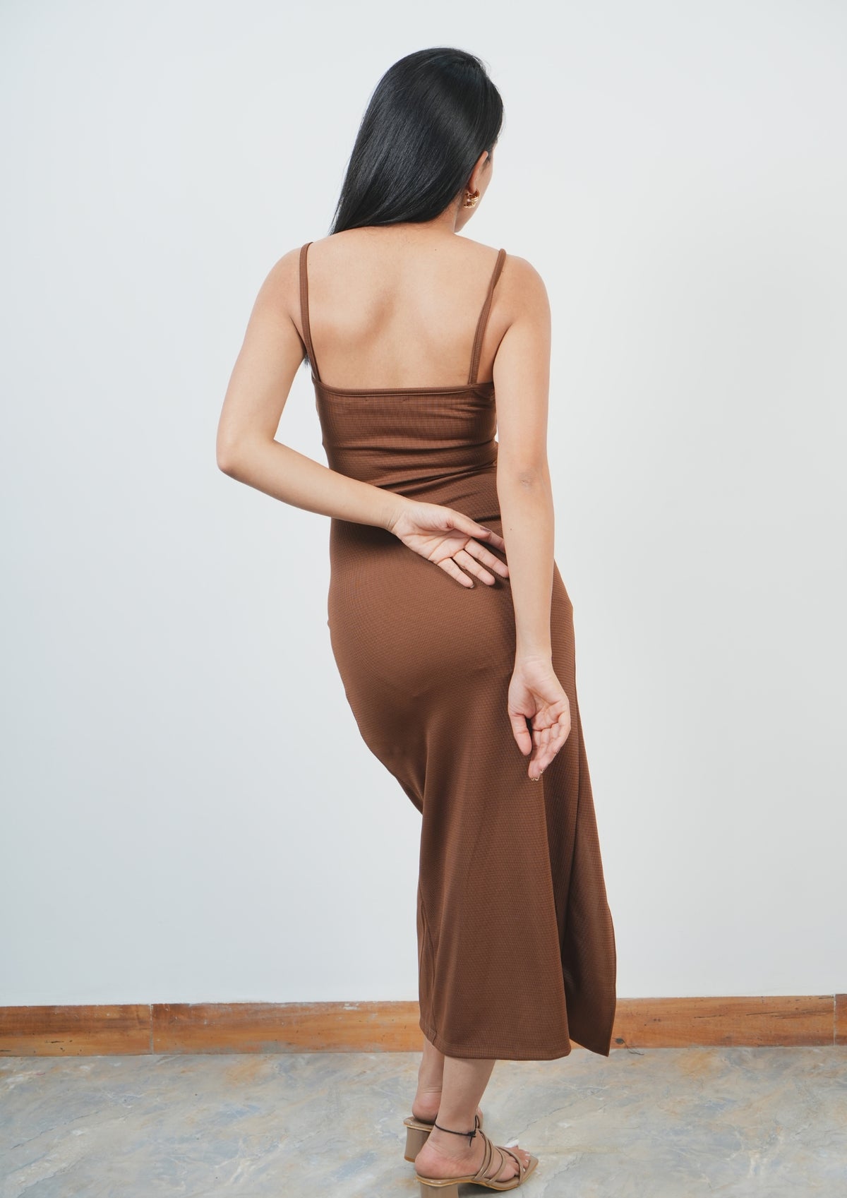 Fashionable Front Slit Dress Adorned with a Lovely Flower