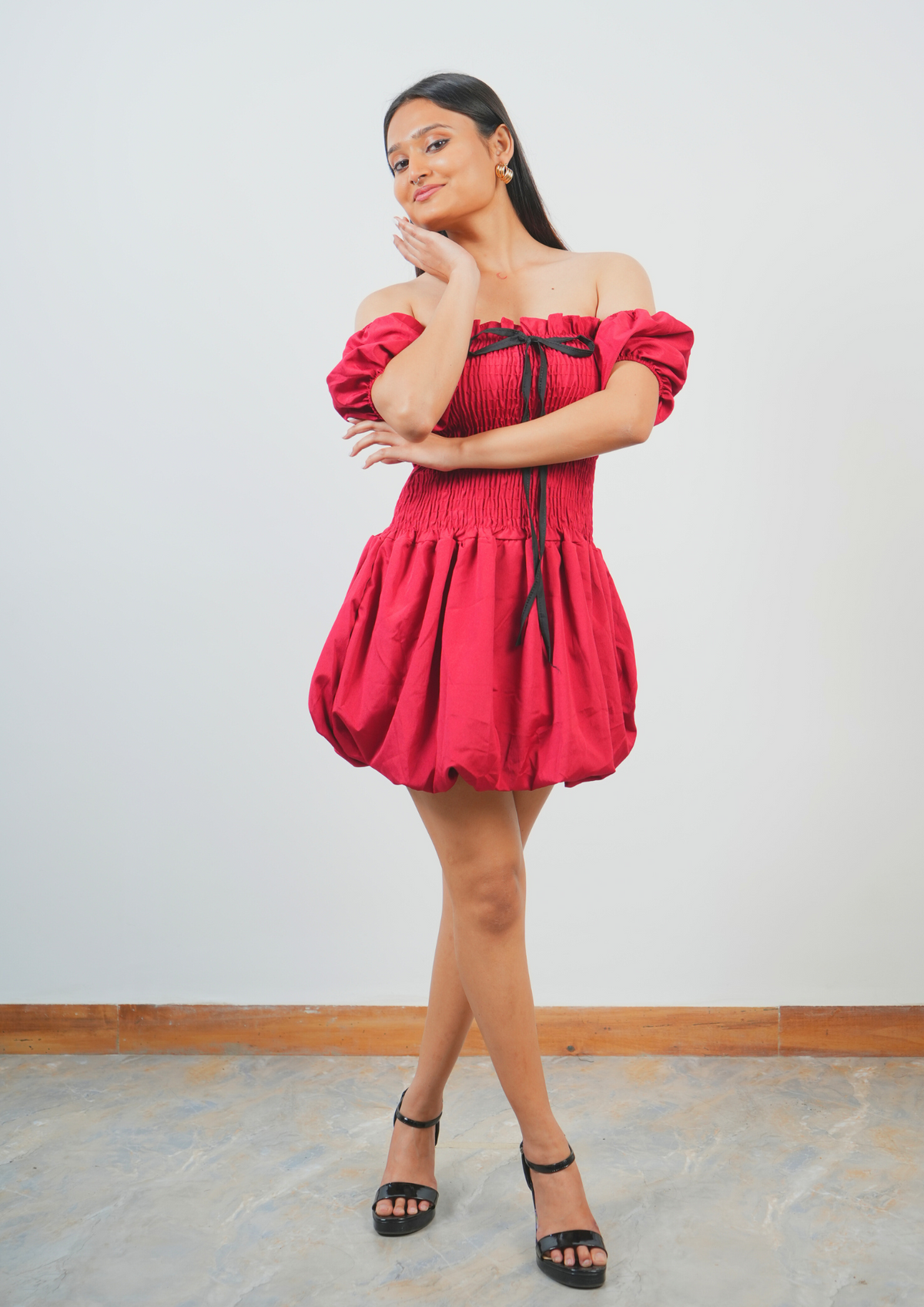 Cute Balloon Dress Featuring a Front Tie Accent