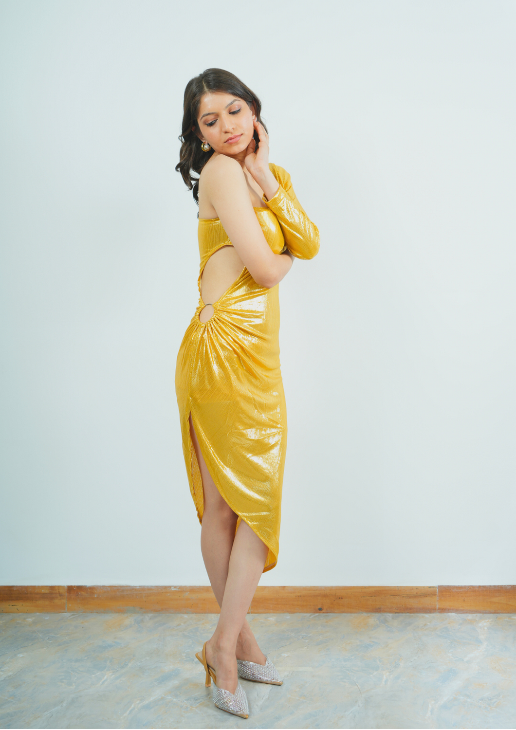 Glamorous Party Wear Dress with Side Cut and Waist Ring Detail