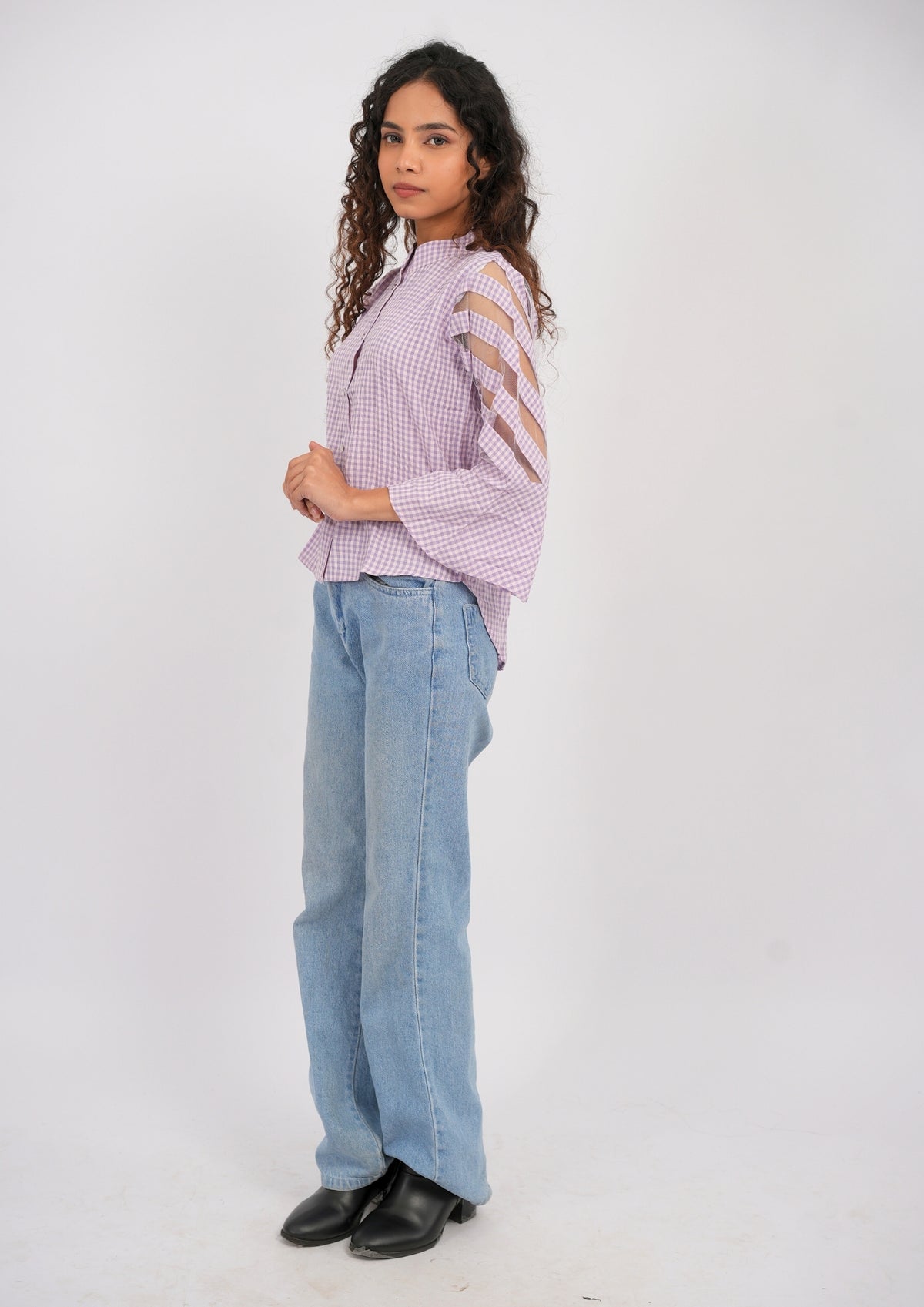 Smart-Casual Check Shirt with Chic Net 3/4th Sleeves