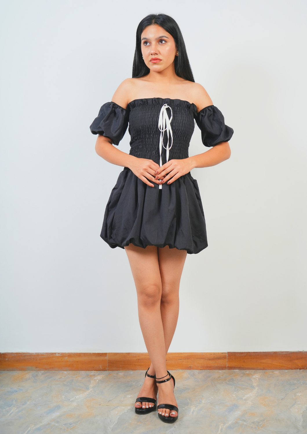 Cute Balloon Dress Featuring a Front Tie Accent